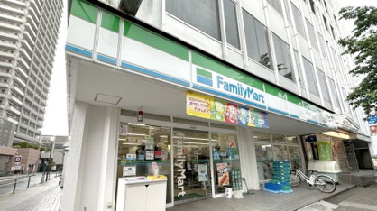 ファミリーマート 聖蹟桜ヶ丘店の画像1