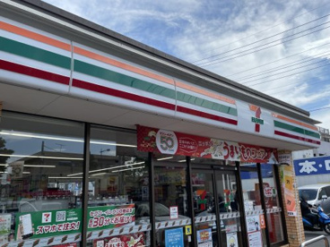 セブンイレブン 八王子中央図書館前店の画像1