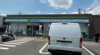 ファミリーマート 府中住吉三丁目店の画像1