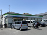 ファミリーマート 小金井法政大学前店