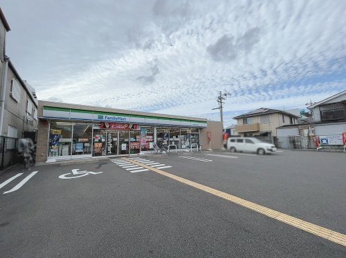 ファミリーマート 吉祥院這登中町店の画像