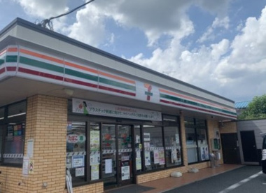 セブンイレブン 厚木三田南店の画像1