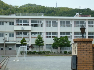 広島市立 梅林小学校の画像1