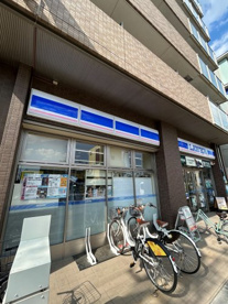 ローソン 足立 六町四丁目店の画像1