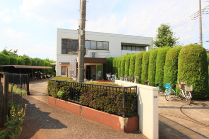 三鷹市立東部図書館の画像1