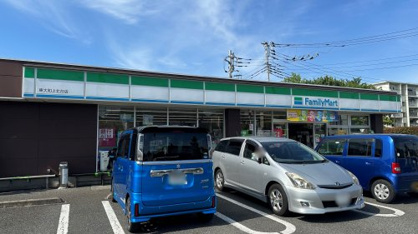 ファミリーマート 東大和上北台店の画像1