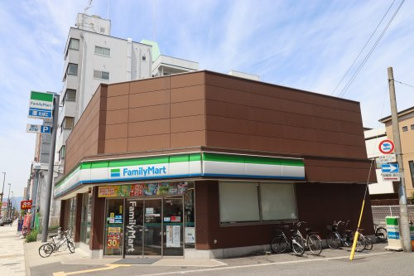 ファミリーマート 昭和通四丁目店の画像1