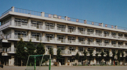 西東京市立栄小学校の画像1