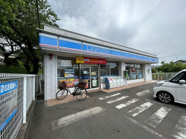 ローソン 西武武蔵大和駅前店の画像1