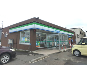 ファミリーマート新青森駅西口店の画像1