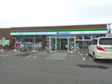 ファミリーマート篠田三丁目店