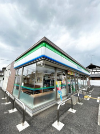 ファミリーマート 川越笠幡駅東店の画像1