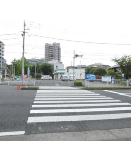 ファミリーマート 八王子別所店の画像1