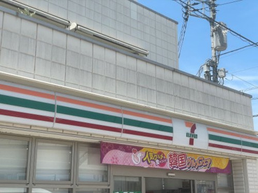セブン-イレブン 鶴瀬駅東口店の画像1