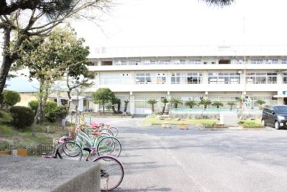 広島市立 五日市小学校の画像2
