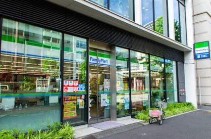 ファミリーマート 神田須田町二丁目店の画像1