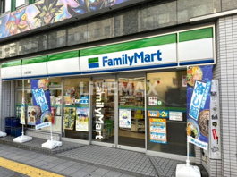 ファミリーマート 上前津店