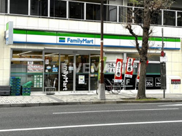 ファミリーマート 川名駅前店