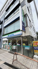 ファミリーマート 獨協大学前駅東口店の画像1