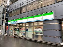 ファミリーマート 内神田一丁目店の画像1
