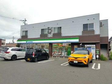 ファミリーマート青森青大前店の画像1