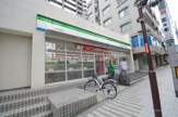 コンビニエンスストア ファミリーマート 御影中町店