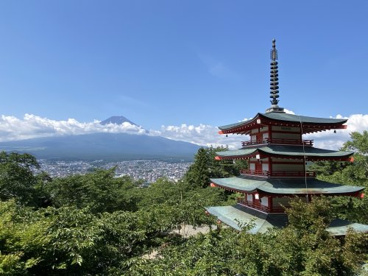 新倉山 浅間公園 忠霊塔の画像1