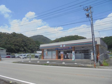セブンイレブン日高村本郷店の画像1