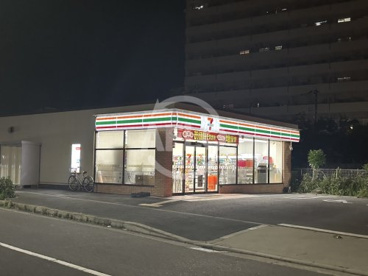 セブンイレブン 大阪新北島4丁目店の画像1
