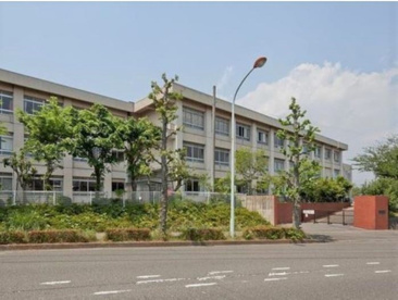 藤沢市立滝の沢小学校の画像1