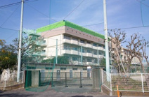 福栄小学校