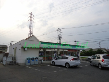 ファミリーマート　前橋六供店の画像1