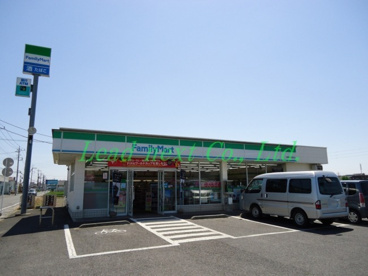 ファミリーマート　前橋西片貝町店の画像1