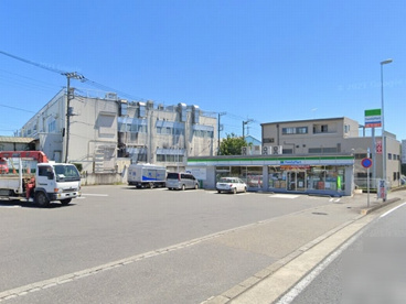 ファミリーマート作の口小学校前店の画像1