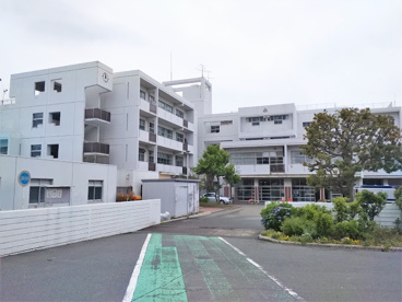 横浜市立栗田谷中学校の画像1