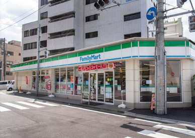ファミリーマート 目白南店の画像1