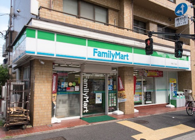 ファミリーマート 大島二丁目店の画像1