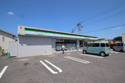 ファミリーマート 河内長野市町店の画像1