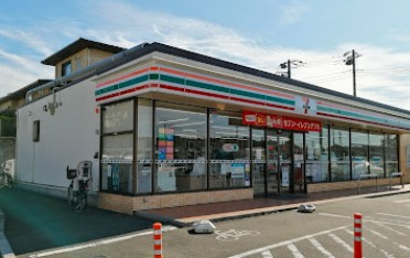 セブンイレブン 柏高柳駅西店の画像1