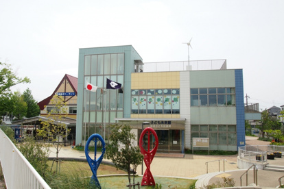 江戸川区立篠崎子ども図書館の画像1