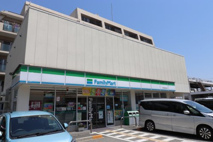 ファミリーマート 尼崎南警察署前店の画像1