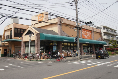 ワイズマート 末広店の画像1