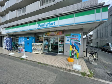 ファミリーマート 浦和根岸店の画像1