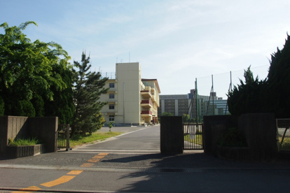 塩浜中学校の画像1