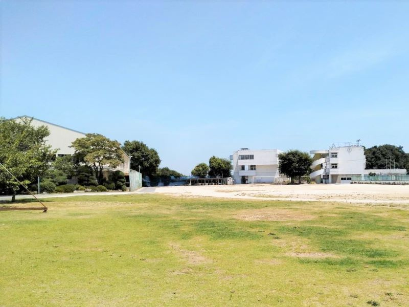 木間ケ瀬中学校の画像