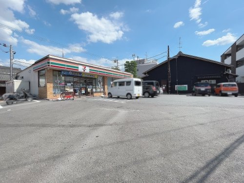 セブンイレブン 向日梅ノ木店の画像