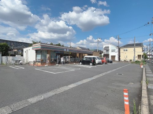 セブンイレブン 向日寺戸店の画像