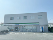 ファミリーマート 上大市四丁目店