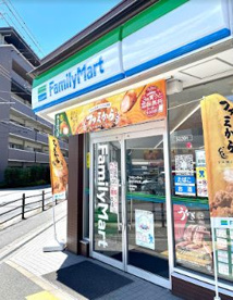 ファミリーマート 鶴見今津北店の画像1