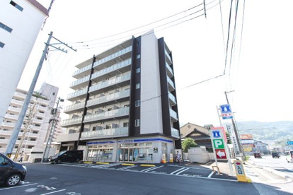 ローソン呉阿賀中央六丁目店の画像1